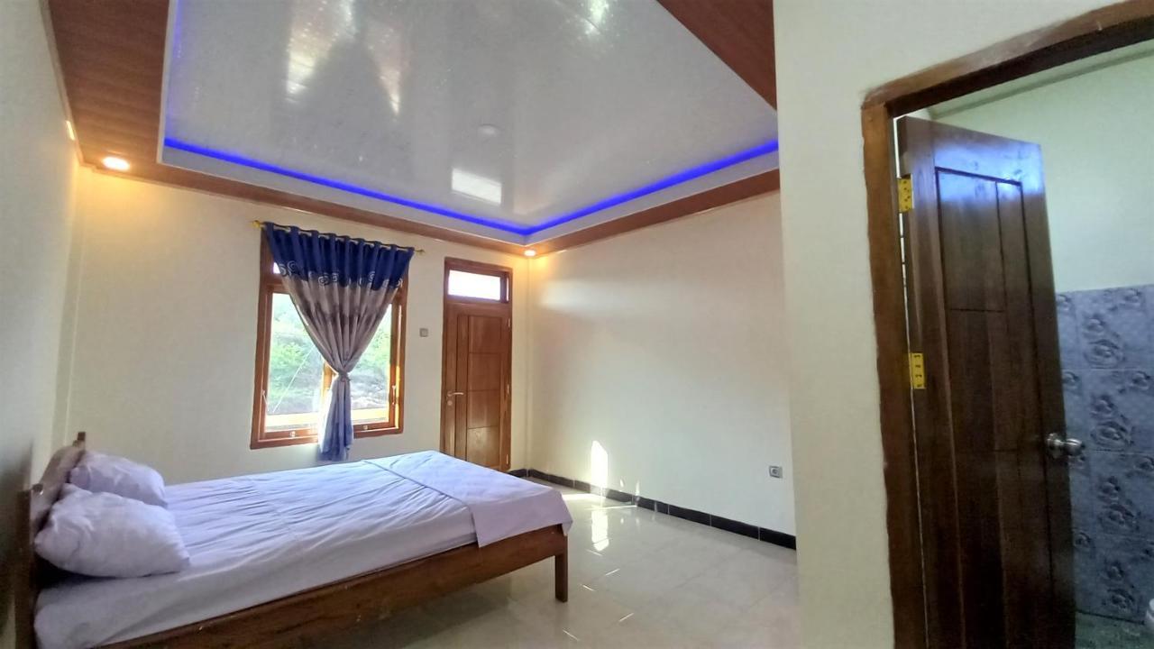 Benedict Guesthouse By Mori Hospitality Labuan Bajo Buitenkant foto